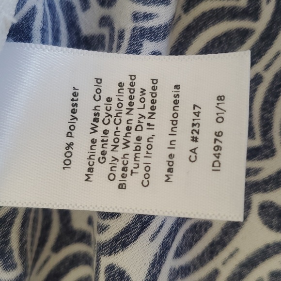 Talbots front tied sleeveless top - Picture 6 of 6